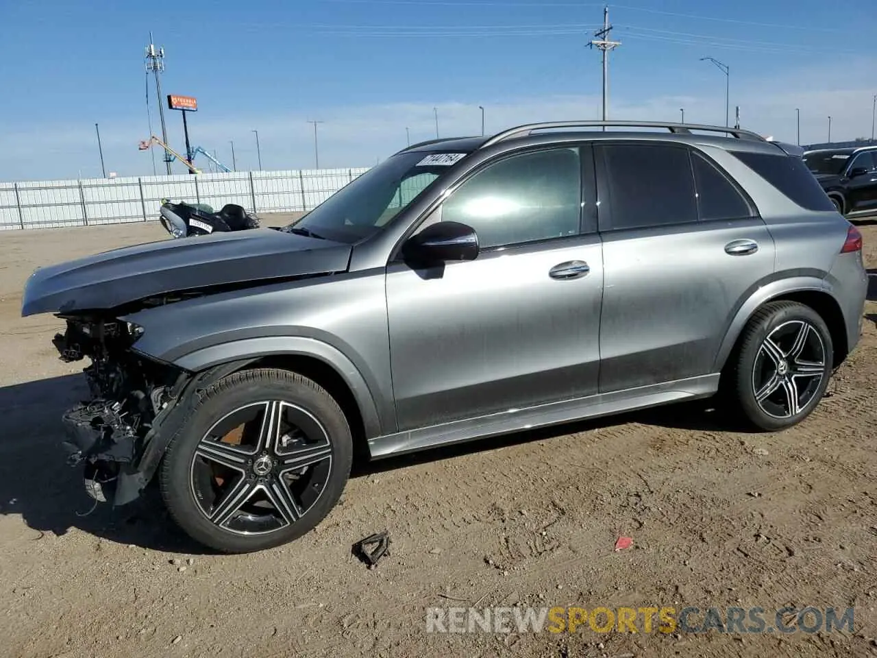 1 Photograph of a damaged car 4JGFB5KB1RB182899 MERCEDES-BENZ GLE-CLASS 2024