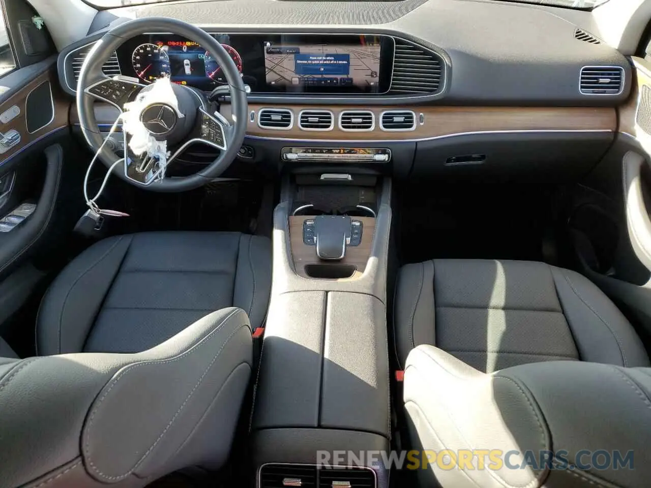 8 Photograph of a damaged car 4JGFB5KB6RB177388 MERCEDES-BENZ GLE-CLASS 2024