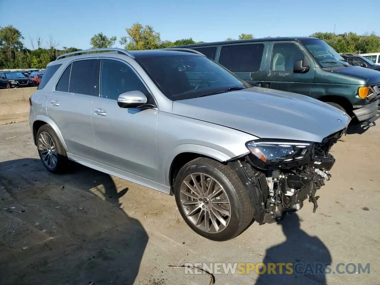 4 Photograph of a damaged car 4JGFB5KBXRB229718 MERCEDES-BENZ GLE-CLASS 2024