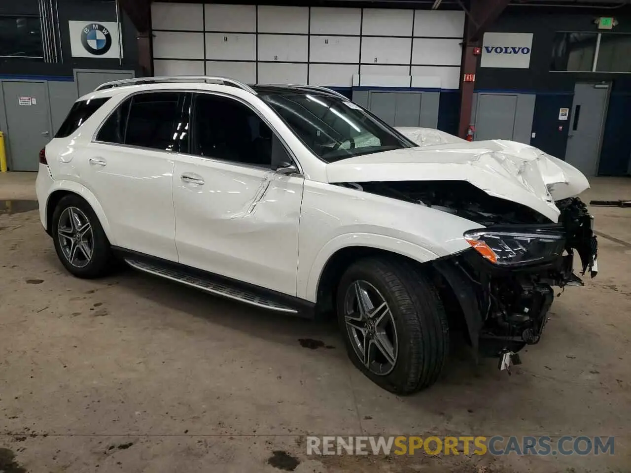 4 Photograph of a damaged car 4JGFB5KE7RB140053 MERCEDES-BENZ GLE-CLASS 2024