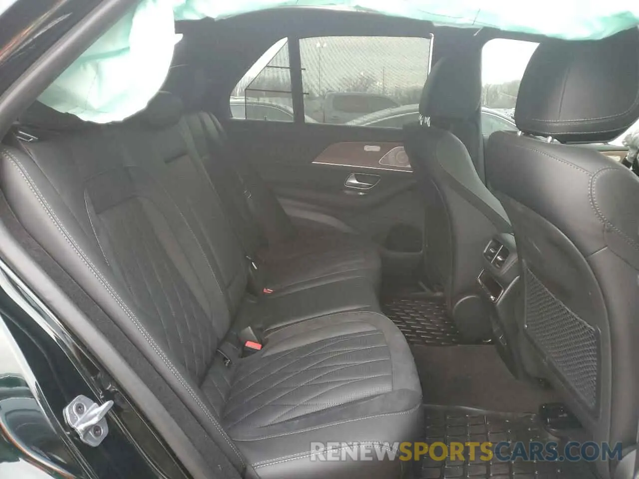 10 Photograph of a damaged car 4JGFB6BB9RB241168 MERCEDES-BENZ GLE-CLASS 2024