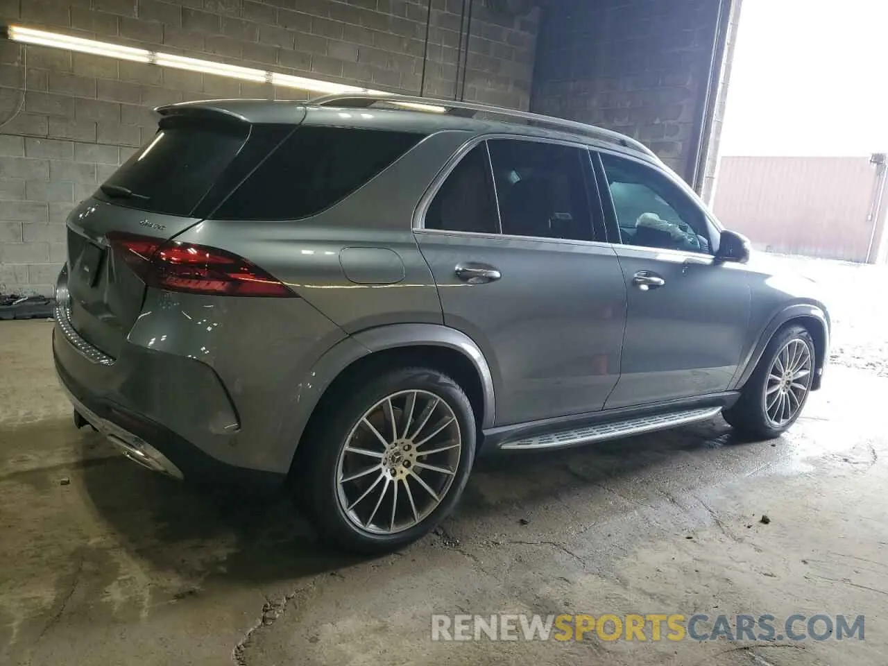 3 Photograph of a damaged car 4JGFB8FBXRB204068 MERCEDES-BENZ GLE-CLASS 2024