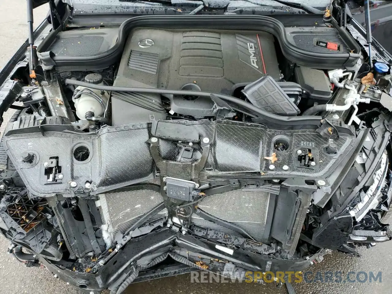 11 Photograph of a damaged car 4JGFD6BB1RB009495 MERCEDES-BENZ GLE-CLASS 2024