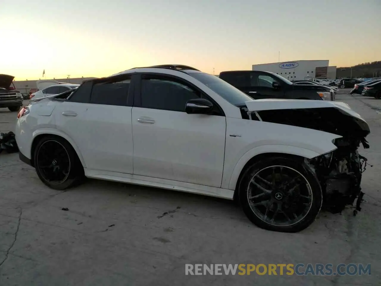 4 Photograph of a damaged car 4JGFD6BB1RB011635 MERCEDES-BENZ GLE-CLASS 2024