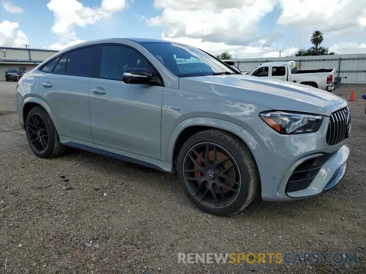 4 Photograph of a damaged car 4JGFD8KB3RB133764 MERCEDES-BENZ GLE-CLASS 2024