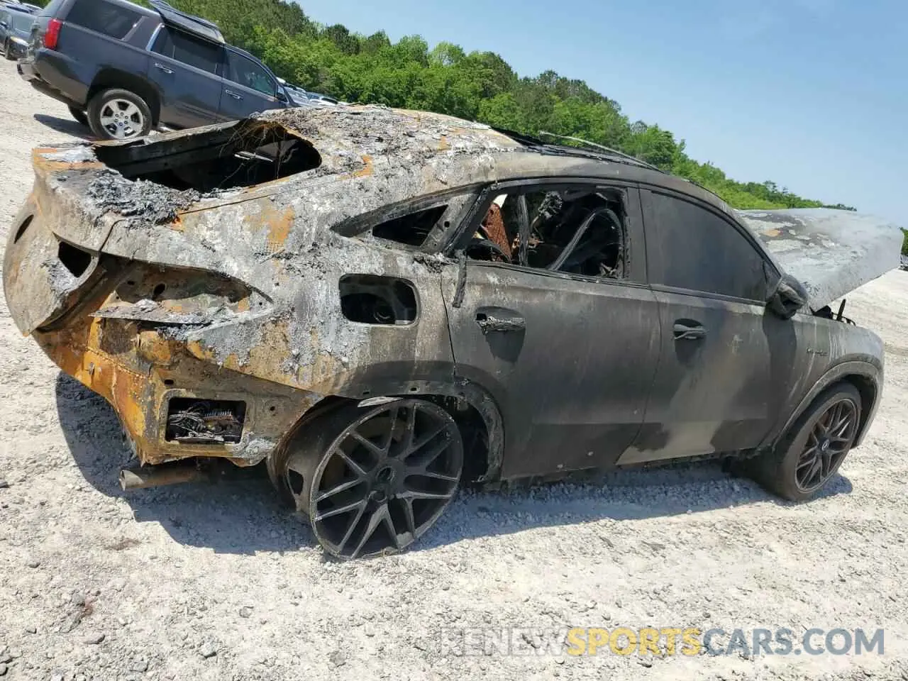 3 Photograph of a damaged car 4JGFD8KBXRB046945 MERCEDES-BENZ GLE-CLASS 2024