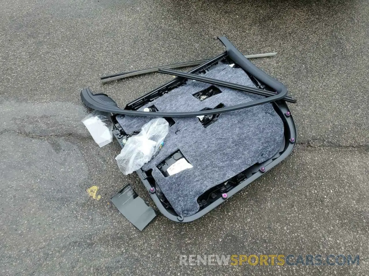 13 Photograph of a damaged car 4JGFB4FB9SB296739 MERCEDES-BENZ GLE-CLASS 2025