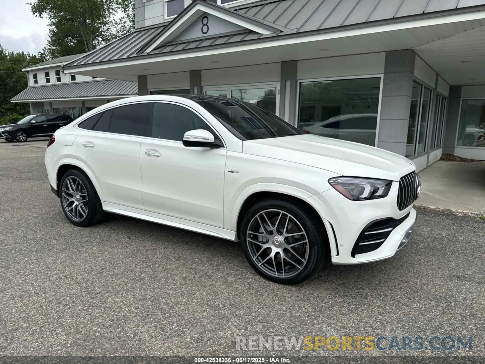 1 Photograph of a damaged car 4JGFD6BB0NA803064 MERCEDES-BENZ GLE COUPE 2022