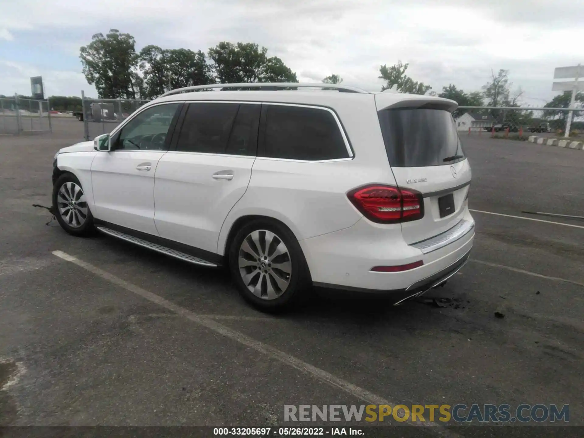 3 Photograph of a damaged car 4JGDF6EE0KB221446 MERCEDES-BENZ GLS 2019