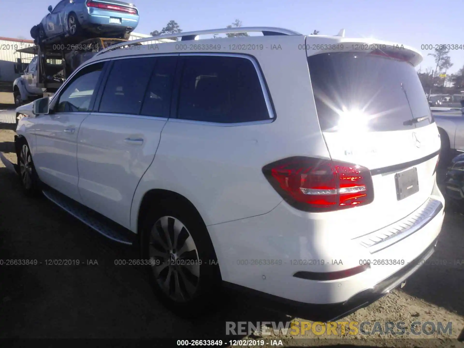 3 Photograph of a damaged car 4JGDF6EE0KB224461 MERCEDES-BENZ GLS 2019