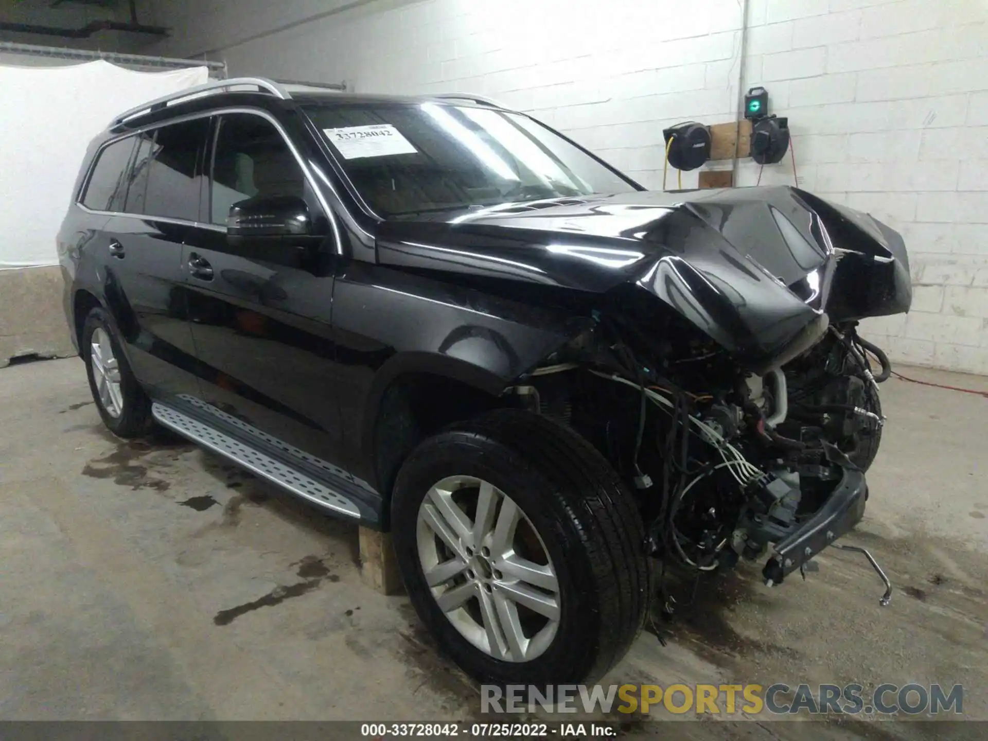 1 Photograph of a damaged car 4JGDF6EE1KB232701 MERCEDES-BENZ GLS 2019