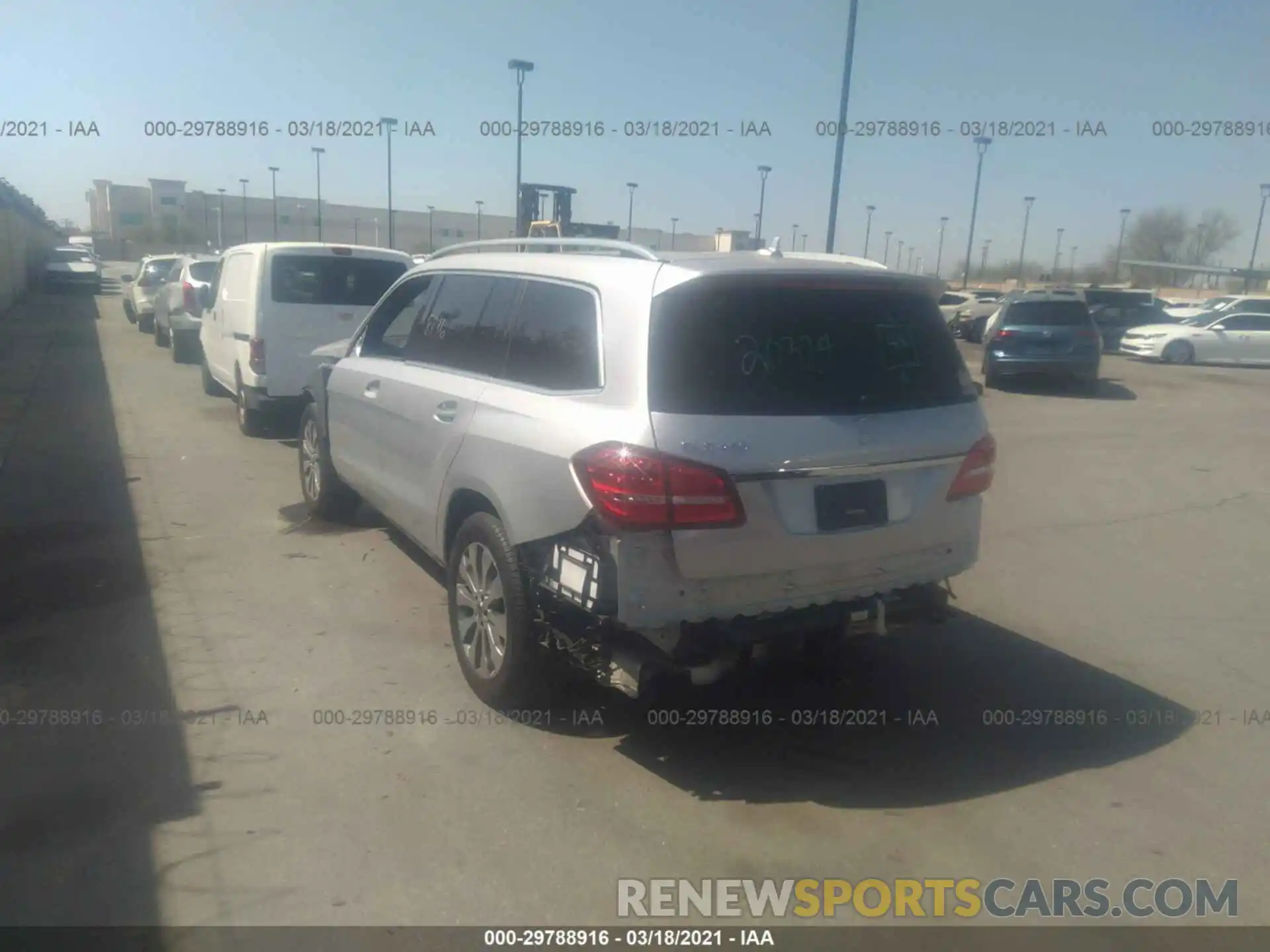 3 Photograph of a damaged car 4JGDF6EE3KB217035 MERCEDES-BENZ GLS 2019