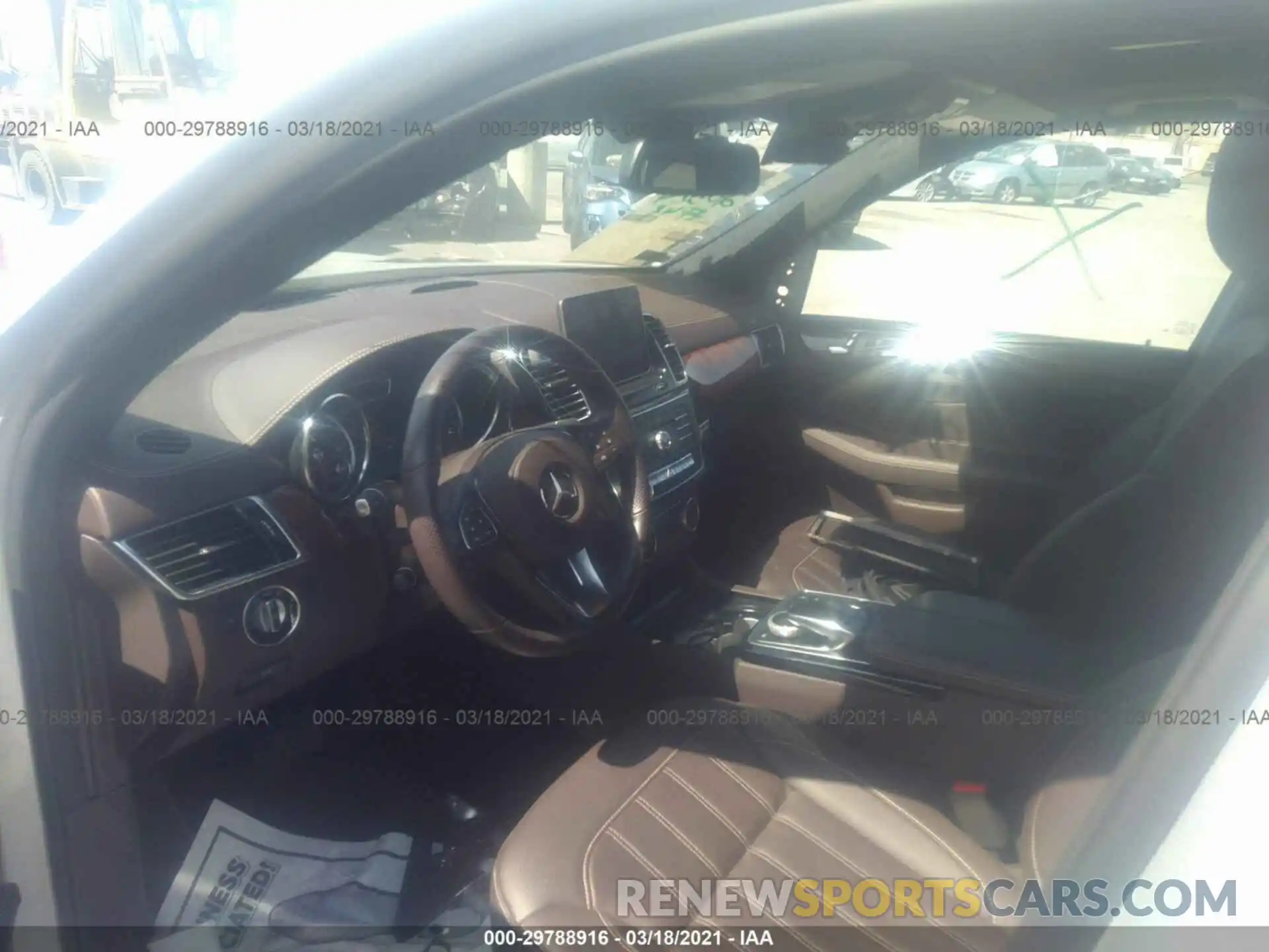 5 Photograph of a damaged car 4JGDF6EE3KB217035 MERCEDES-BENZ GLS 2019