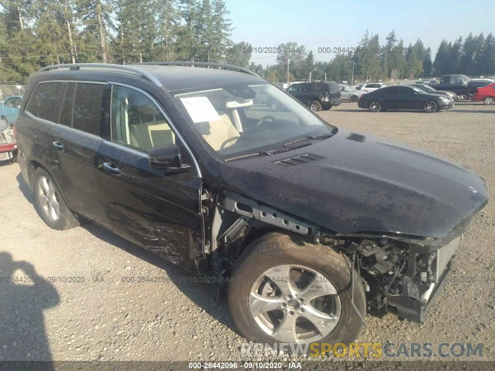 1 Photograph of a damaged car 4JGDF6EE3KB223479 MERCEDES-BENZ GLS 2019