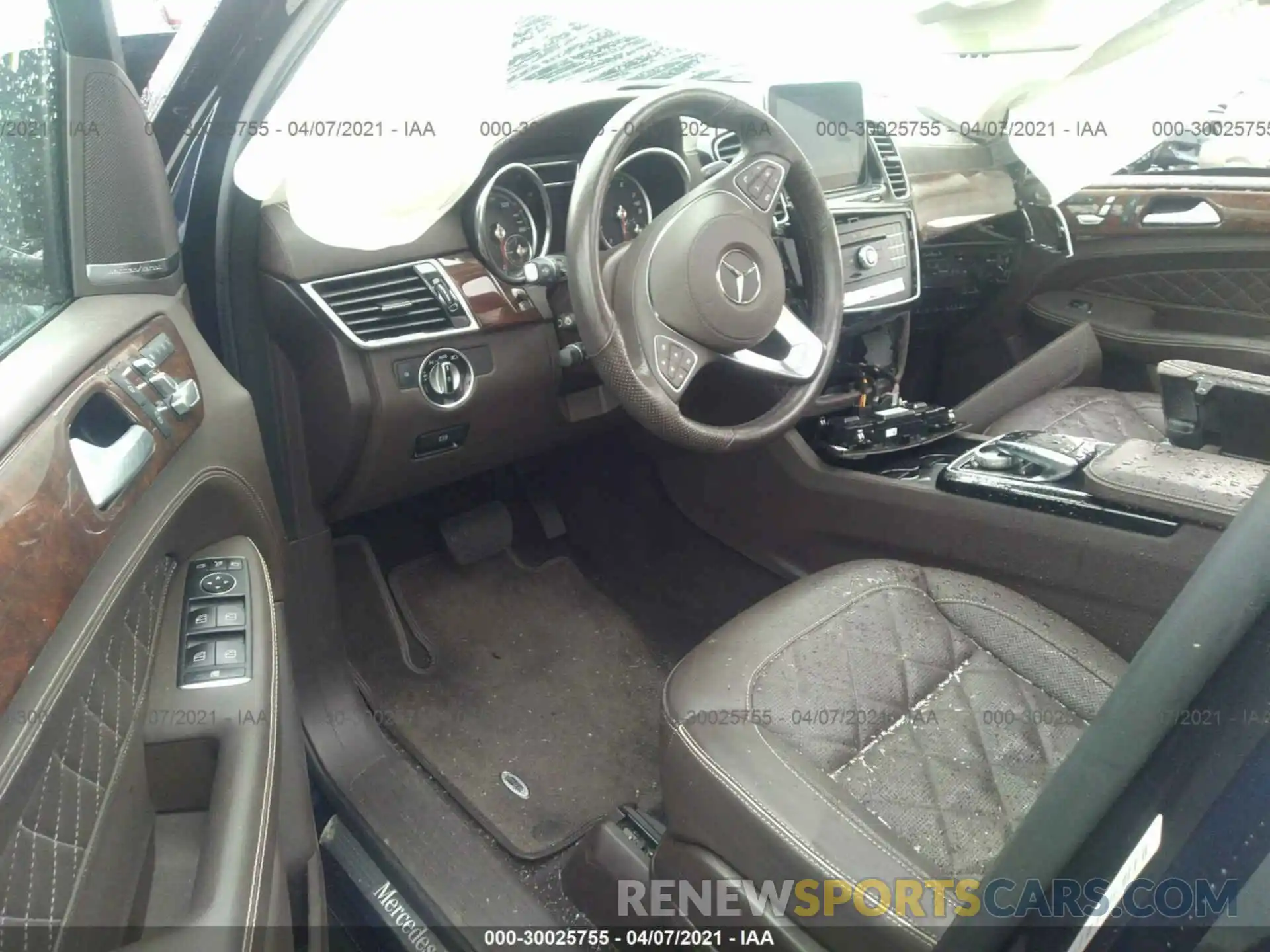 5 Photograph of a damaged car 4JGDF6EE3KB227581 MERCEDES-BENZ GLS 2019