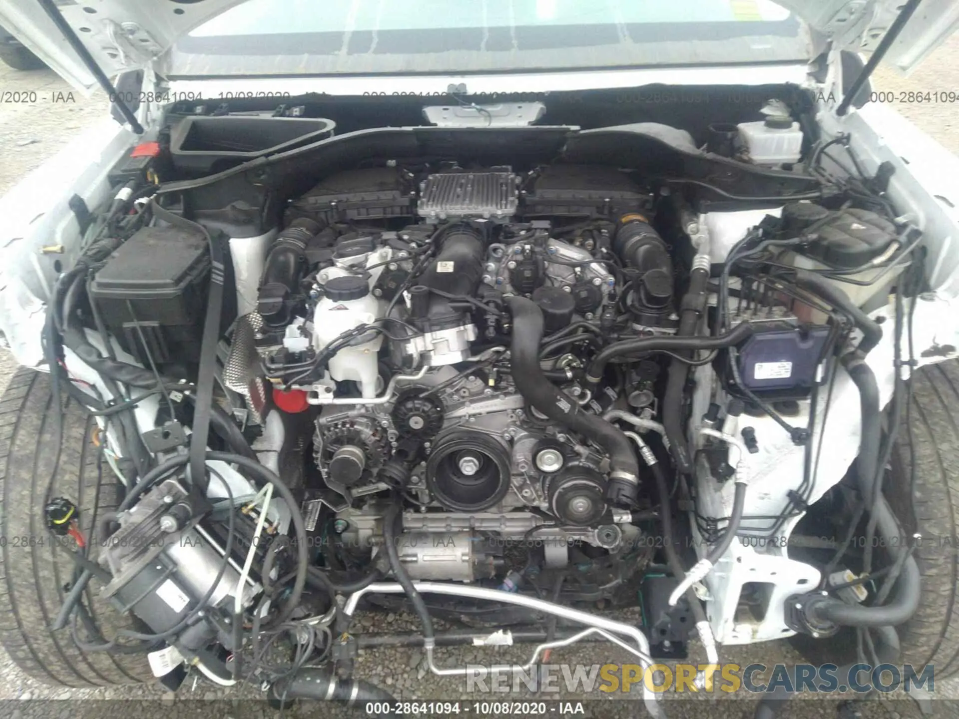 10 Photograph of a damaged car 4JGDF6EE5KB199993 MERCEDES-BENZ GLS 2019