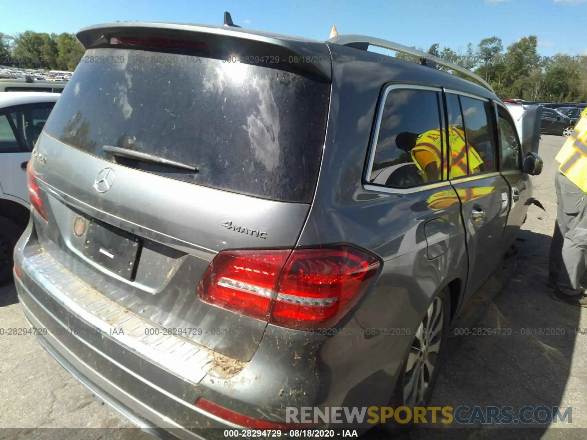 4 Photograph of a damaged car 4JGDF6EE6KB205736 MERCEDES-BENZ GLS 2019