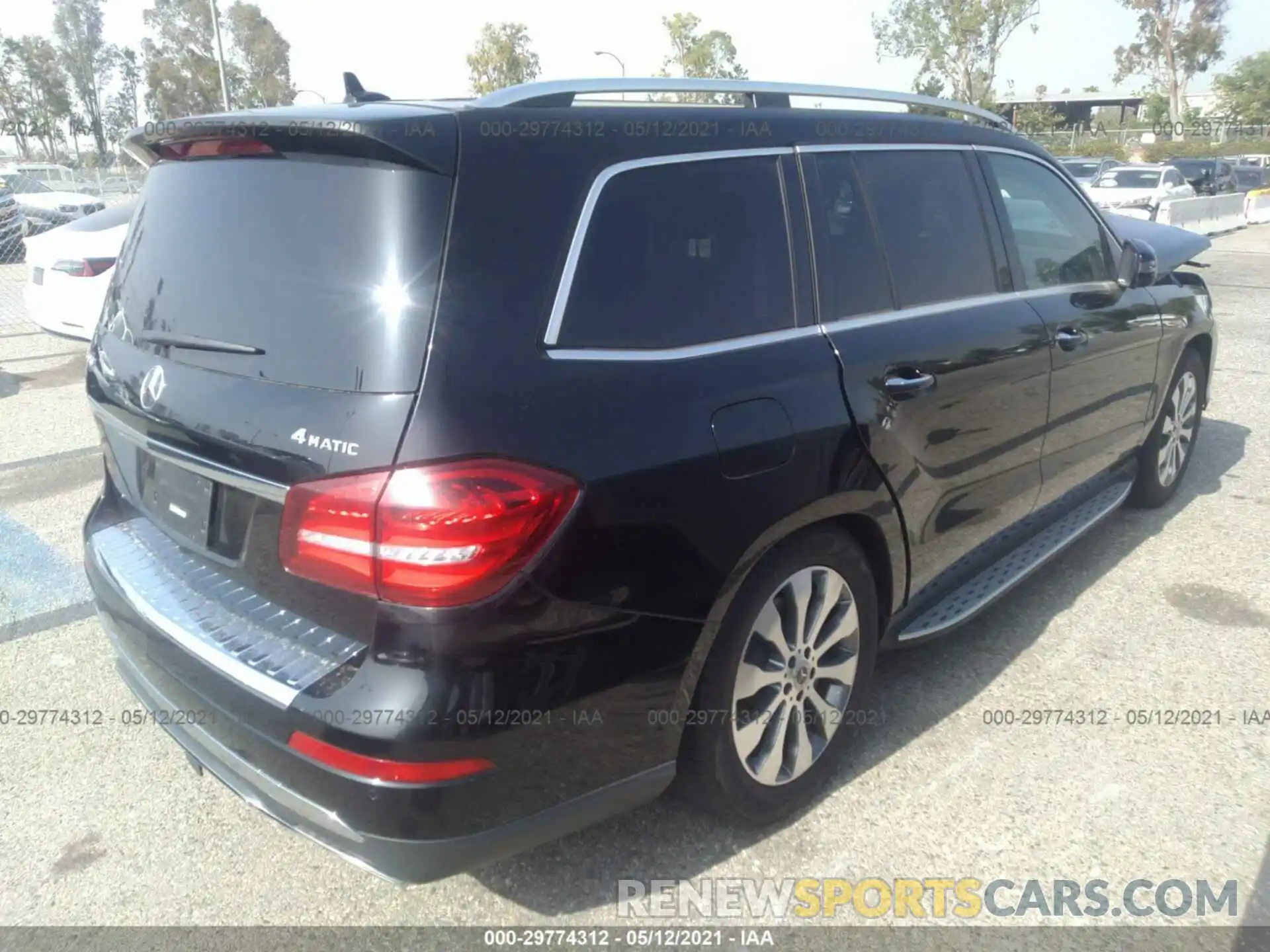 4 Photograph of a damaged car 4JGDF6EE7KB228894 MERCEDES-BENZ GLS 2019