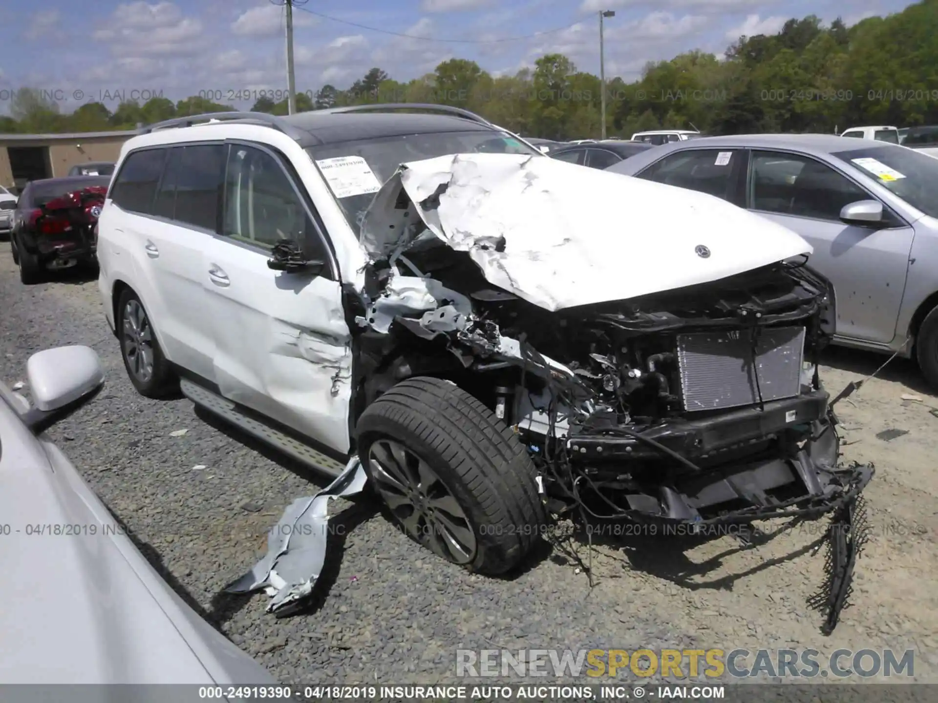 1 Photograph of a damaged car 4JGDF6EE8KB227396 MERCEDES-BENZ GLS 2019