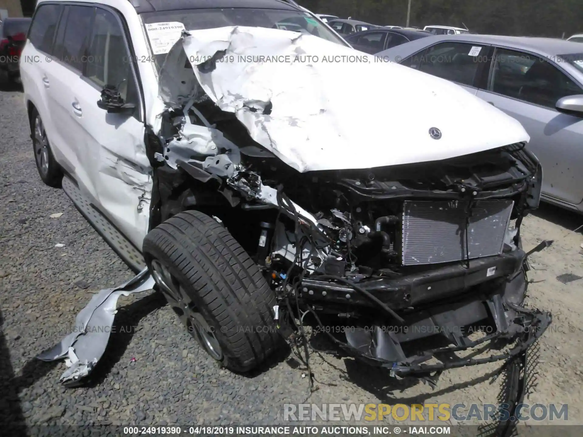 6 Photograph of a damaged car 4JGDF6EE8KB227396 MERCEDES-BENZ GLS 2019