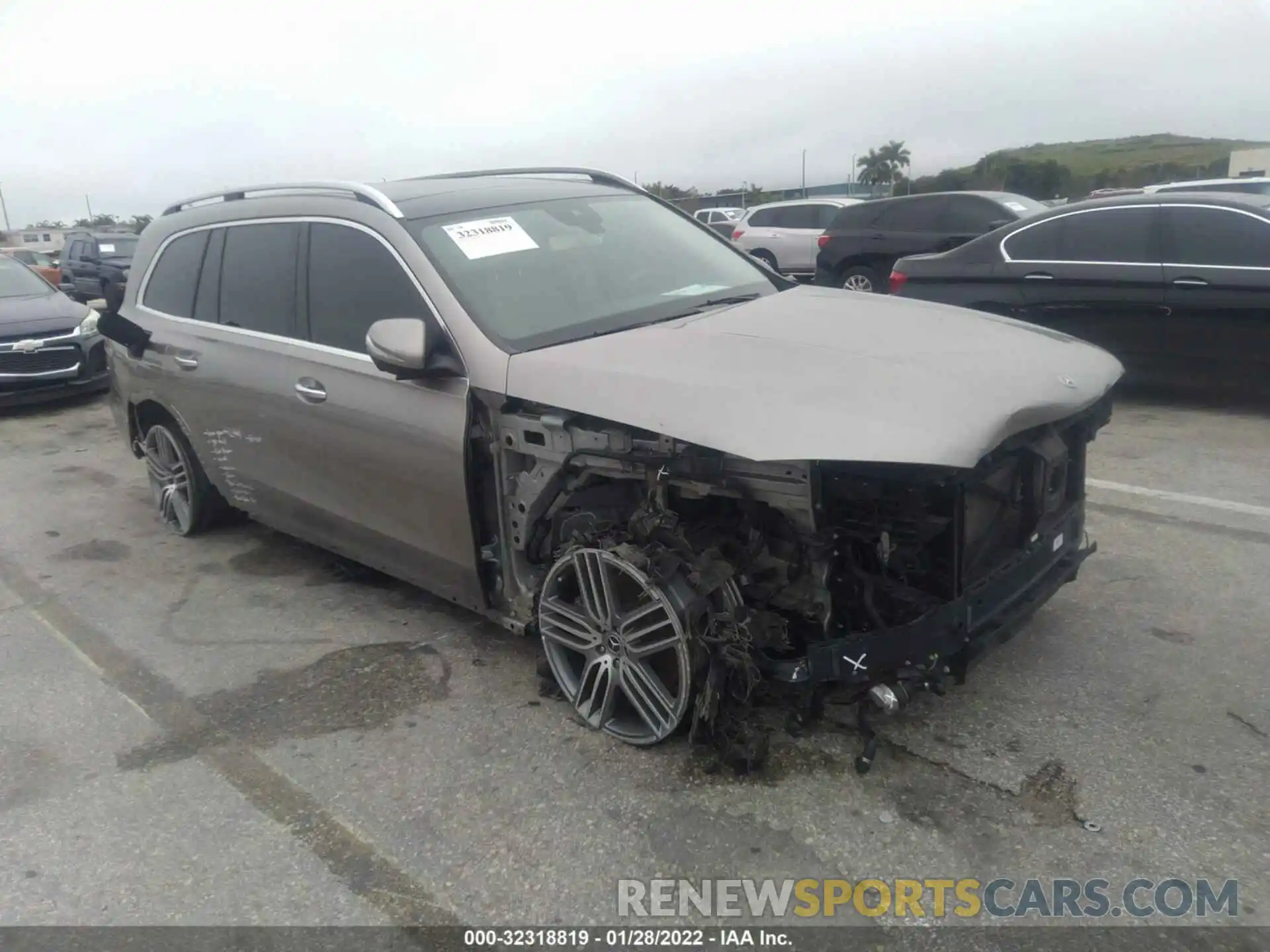 1 Photograph of a damaged car 4JGFF5KE8LA196312 MERCEDES-BENZ GLS 2020