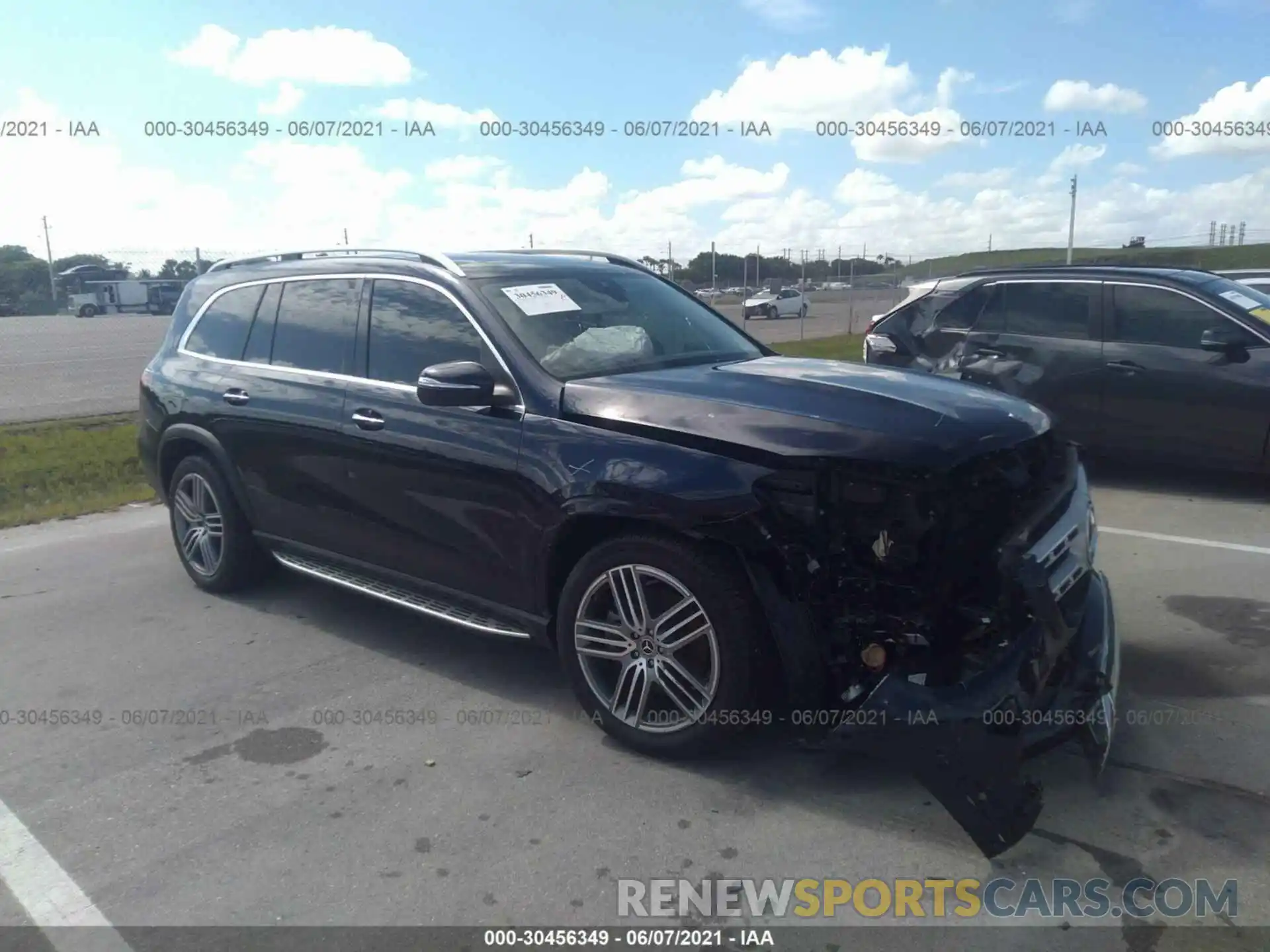 1 Photograph of a damaged car 4JGFF5KE9LA084151 MERCEDES-BENZ GLS 2020