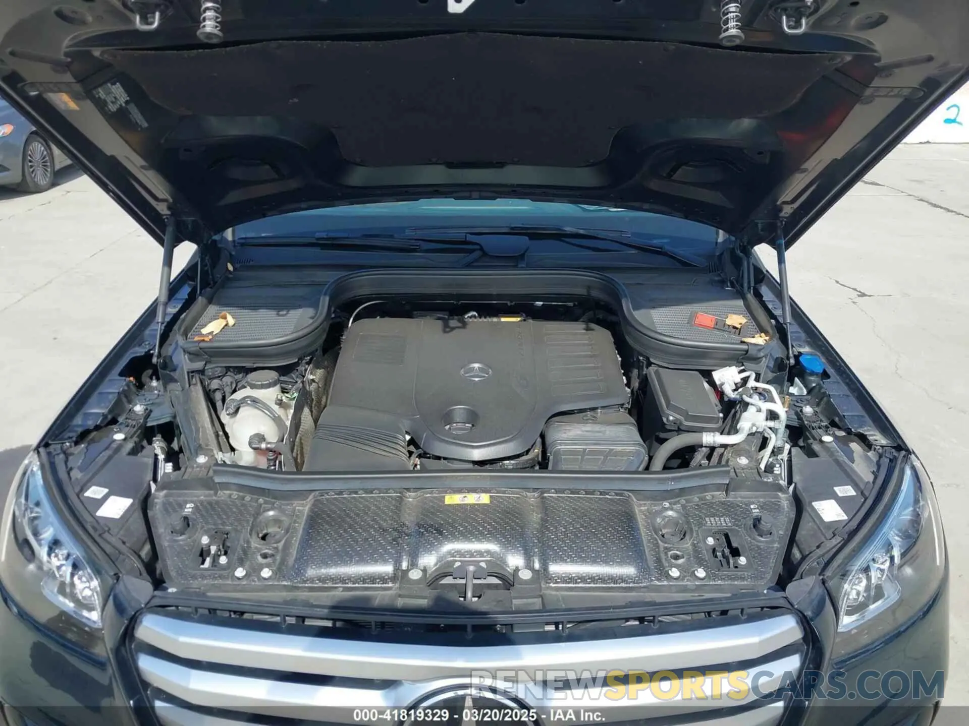 10 Photograph of a damaged car 4JGFF5KE3RB102873 MERCEDES-BENZ GLS 2024