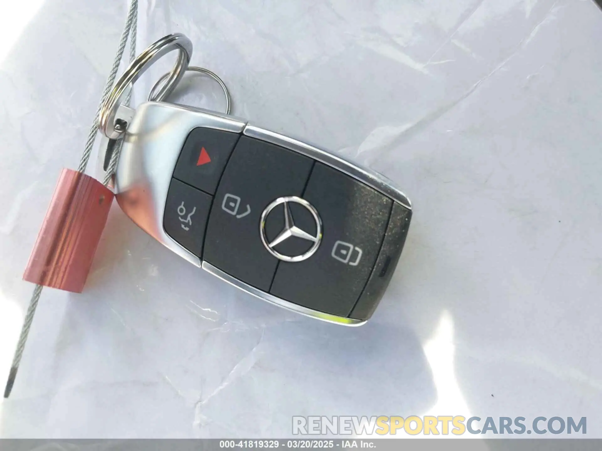 11 Photograph of a damaged car 4JGFF5KE3RB102873 MERCEDES-BENZ GLS 2024