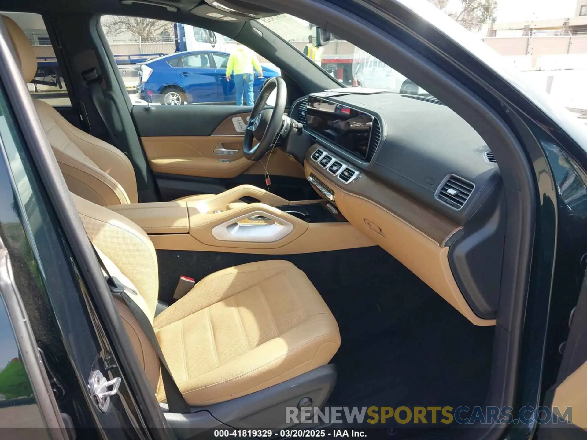 5 Photograph of a damaged car 4JGFF5KE3RB102873 MERCEDES-BENZ GLS 2024