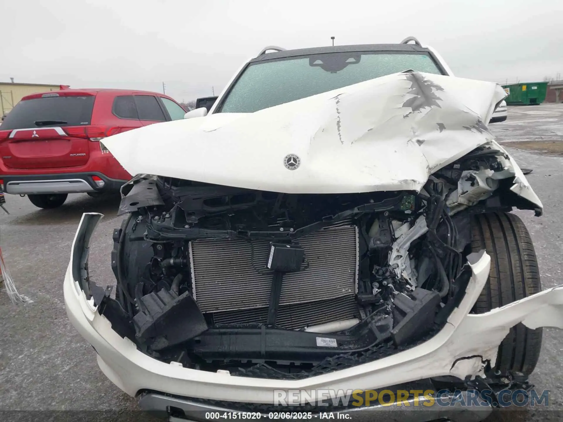 12 Photograph of a damaged car 4JGDF6EE0KB228719 MERCEDES-BENZ GLS 450 2019