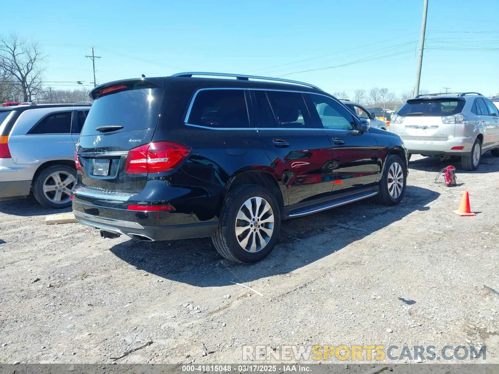 4 Photograph of a damaged car 4JGDF6EE2KB210870 MERCEDES-BENZ GLS 450 2019