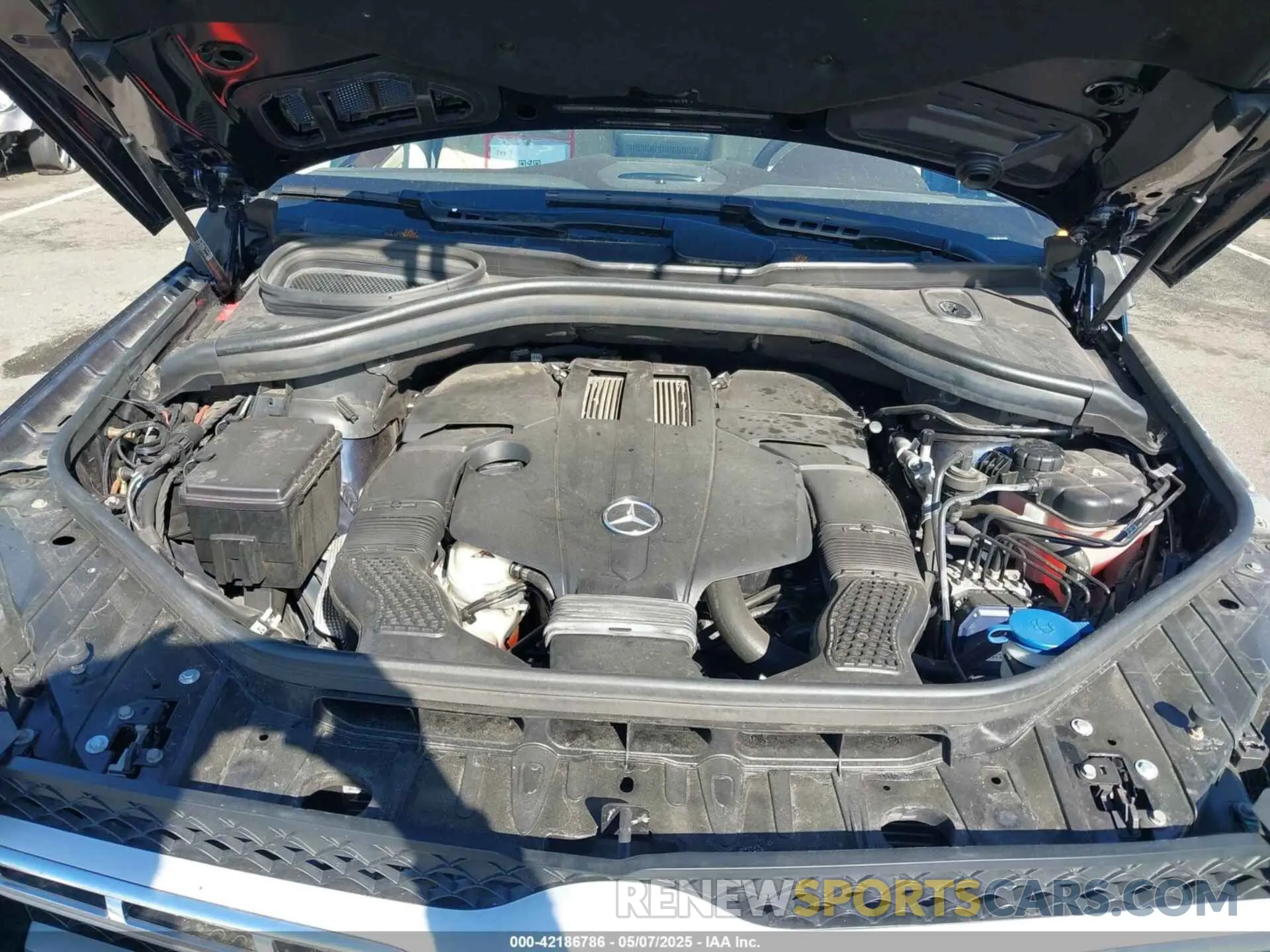 10 Photograph of a damaged car 4JGDF6EE3KB187387 MERCEDES-BENZ GLS 450 2019