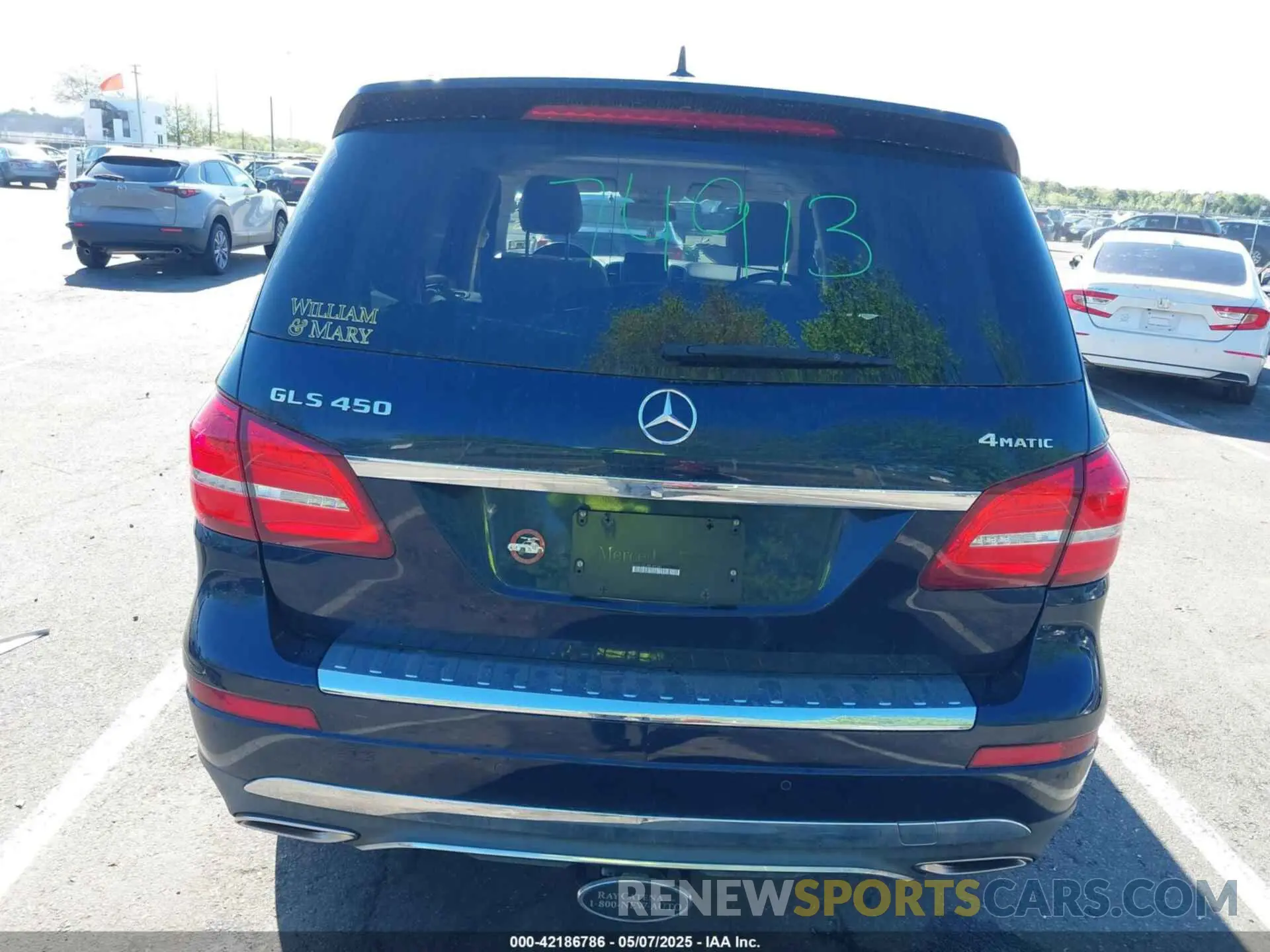 16 Photograph of a damaged car 4JGDF6EE3KB187387 MERCEDES-BENZ GLS 450 2019