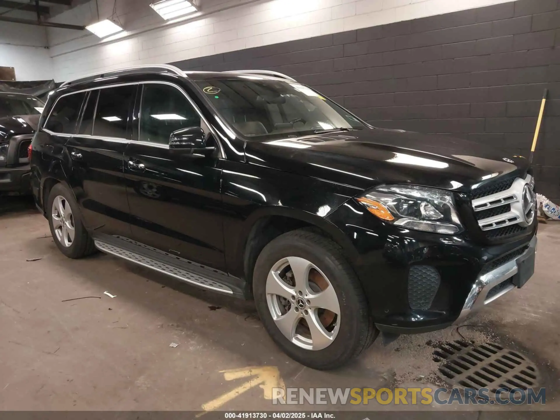 1 Photograph of a damaged car 4JGDF6EE4KB189021 MERCEDES-BENZ GLS 450 2019