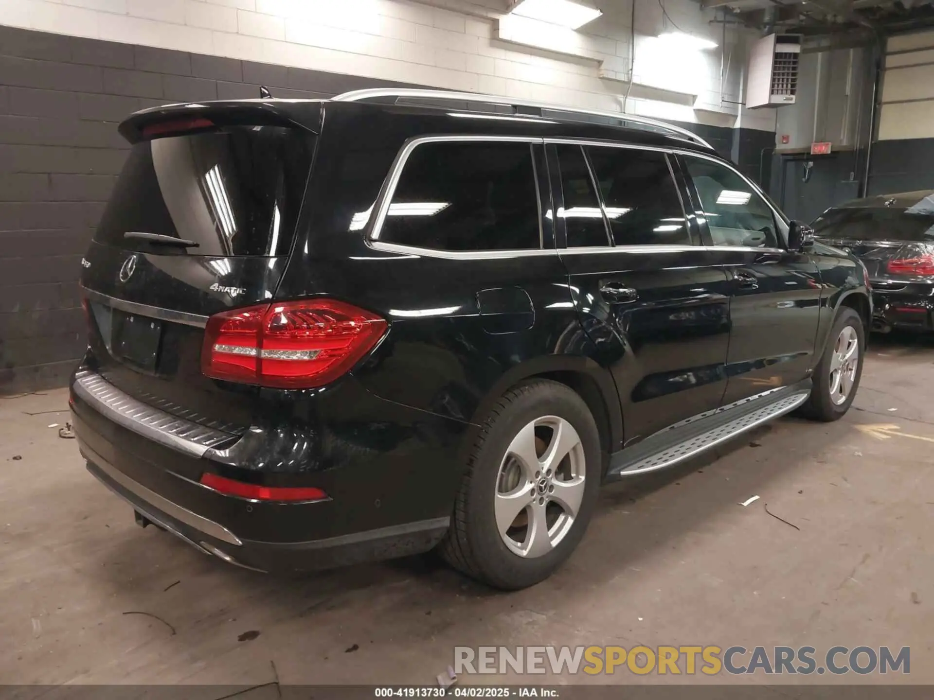 4 Photograph of a damaged car 4JGDF6EE4KB189021 MERCEDES-BENZ GLS 450 2019