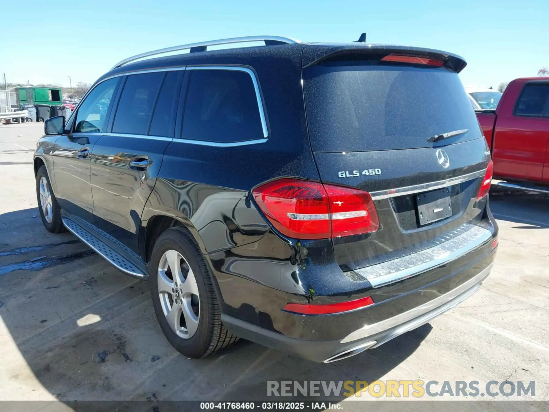 3 Photograph of a damaged car 4JGDF6EE5KB215061 MERCEDES-BENZ GLS 450 2019