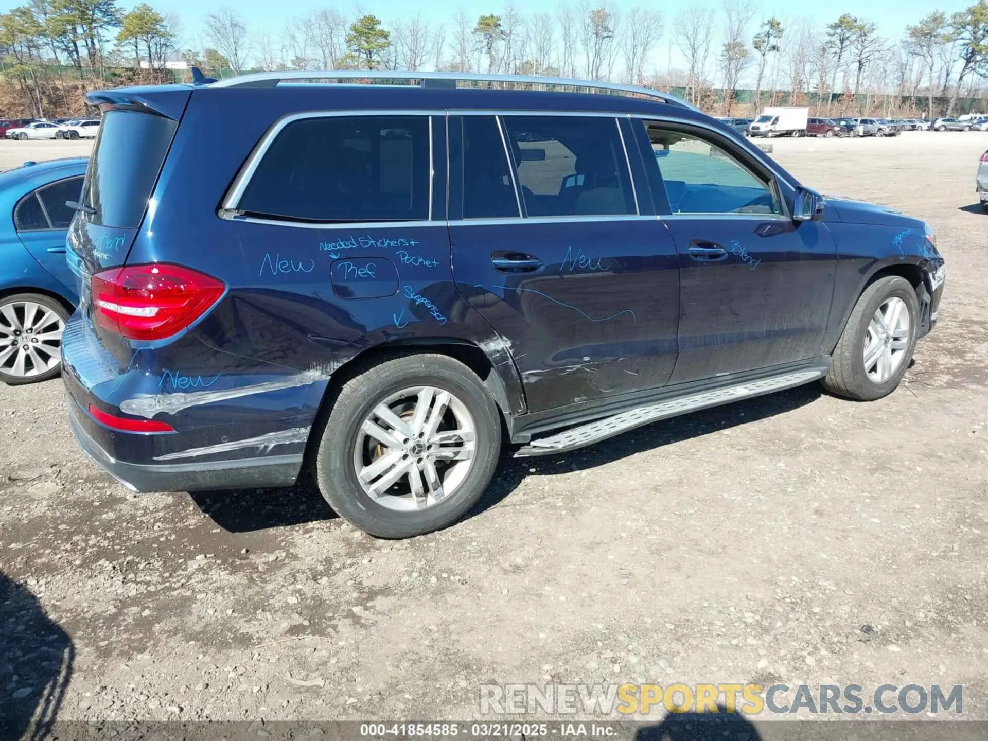 4 Photograph of a damaged car 4JGDF6EE5KB233575 MERCEDES-BENZ GLS 450 2019