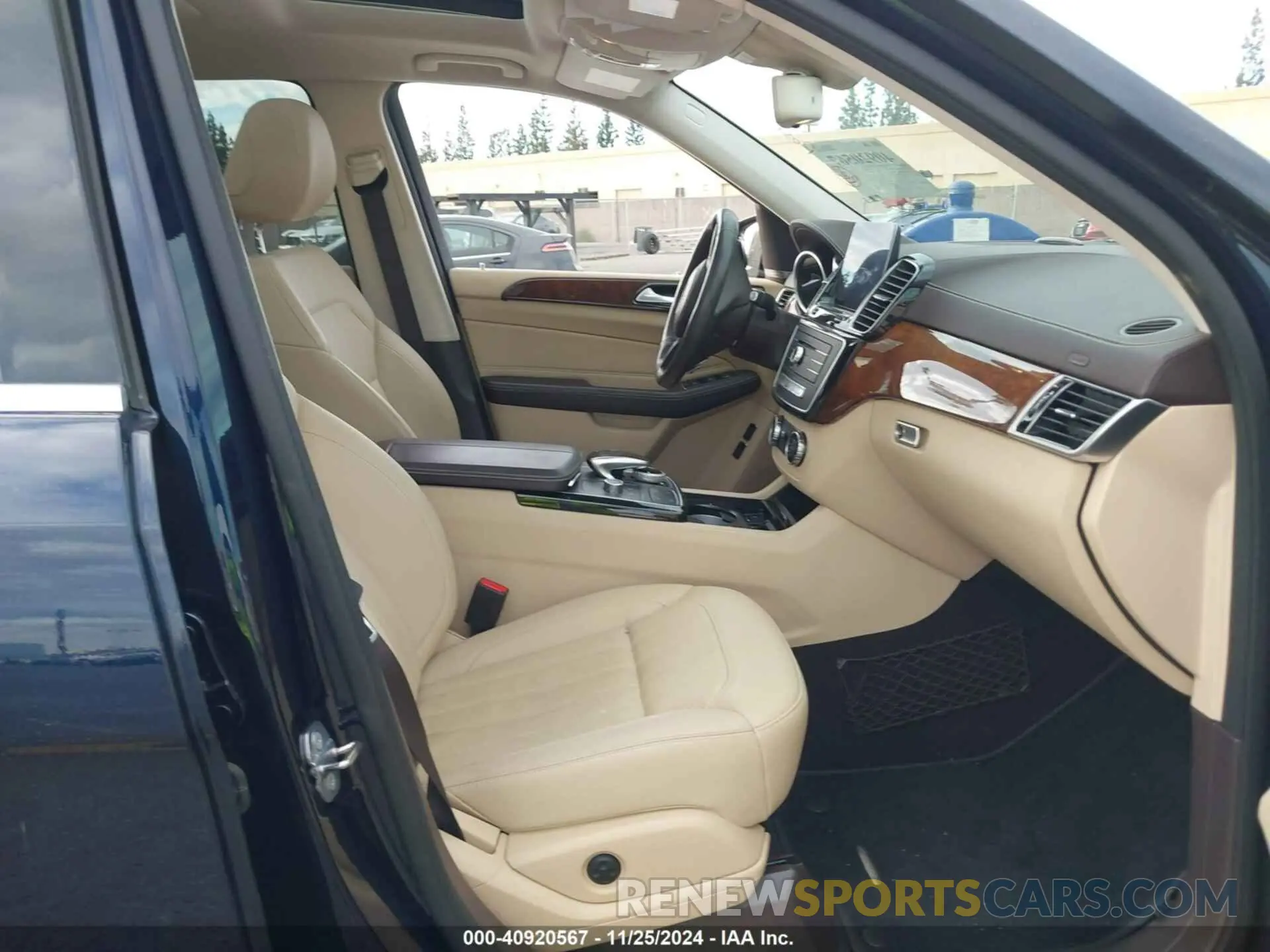 5 Photograph of a damaged car 4JGDF6EE7KB234064 MERCEDES-BENZ GLS 450 2019