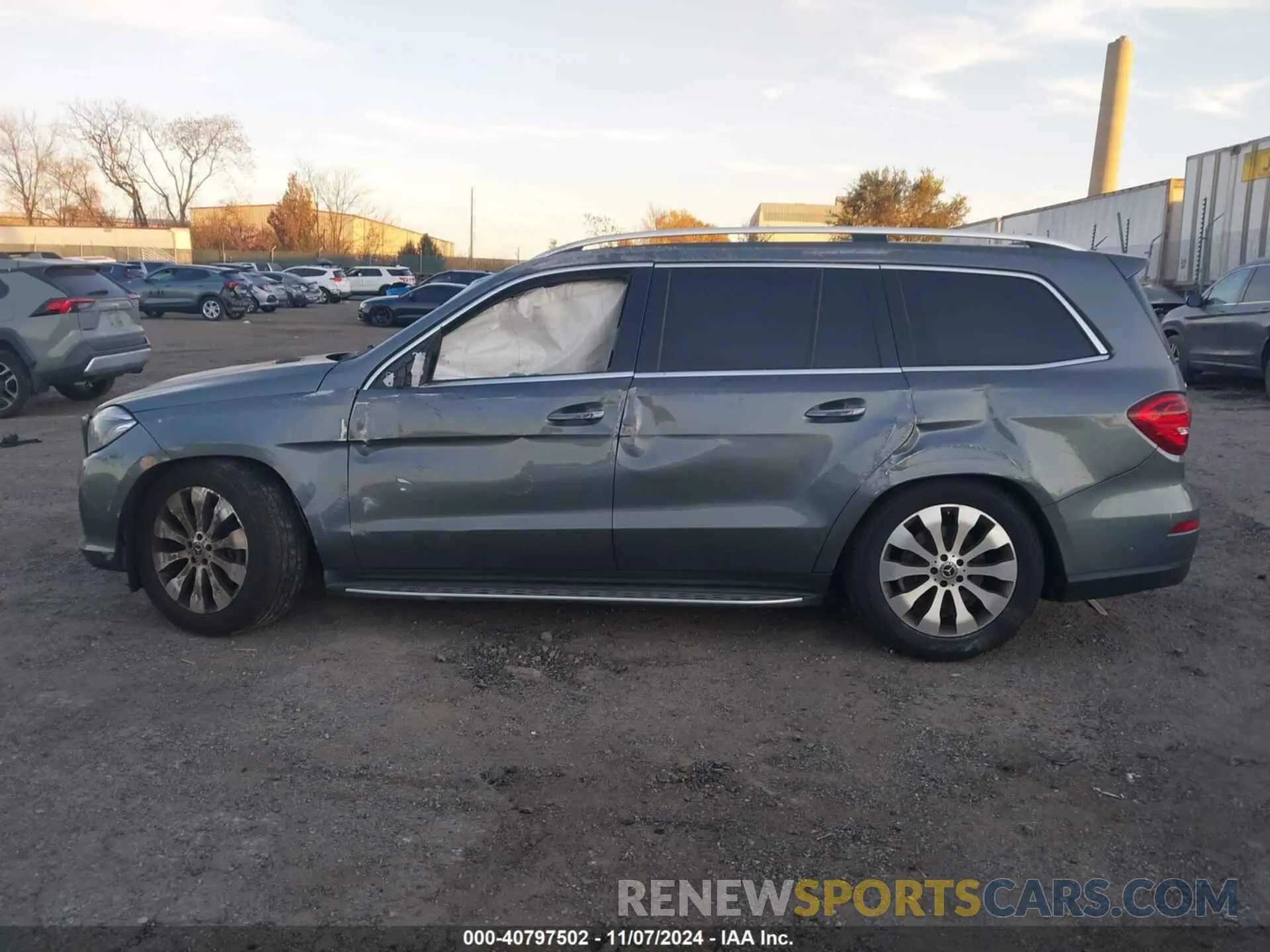 13 Photograph of a damaged car 4JGDF6EE7KB238244 MERCEDES-BENZ GLS 450 2019