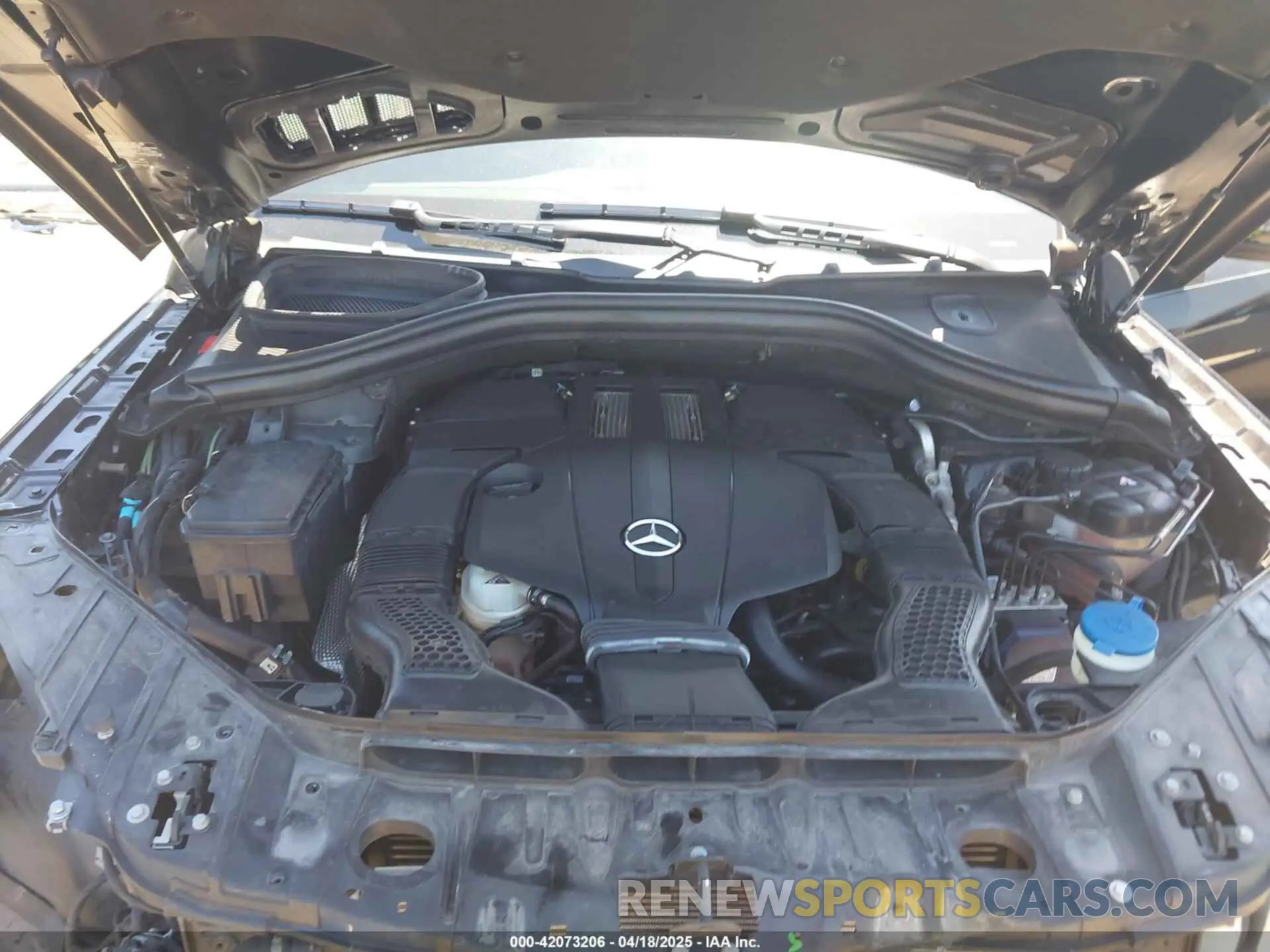 10 Photograph of a damaged car 4JGDF6EE9KB224314 MERCEDES-BENZ GLS 450 2019