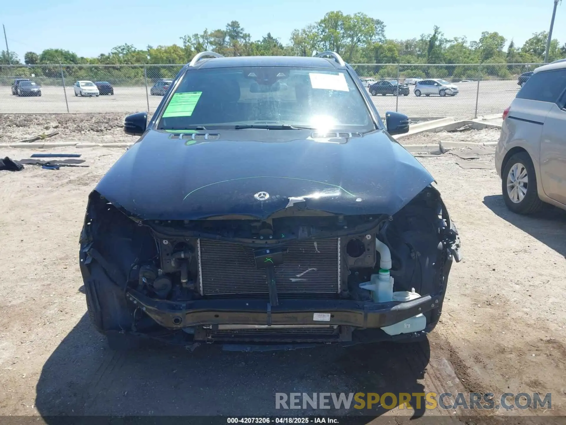 12 Photograph of a damaged car 4JGDF6EE9KB224314 MERCEDES-BENZ GLS 450 2019
