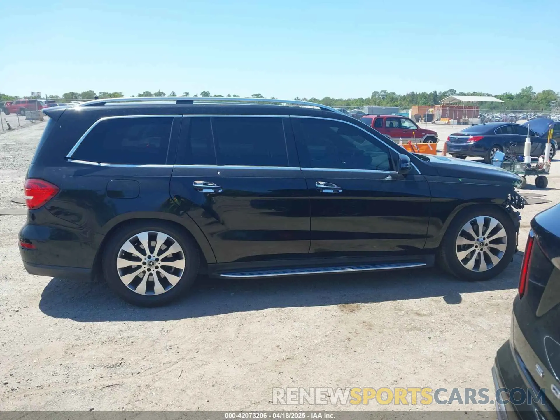 13 Photograph of a damaged car 4JGDF6EE9KB224314 MERCEDES-BENZ GLS 450 2019