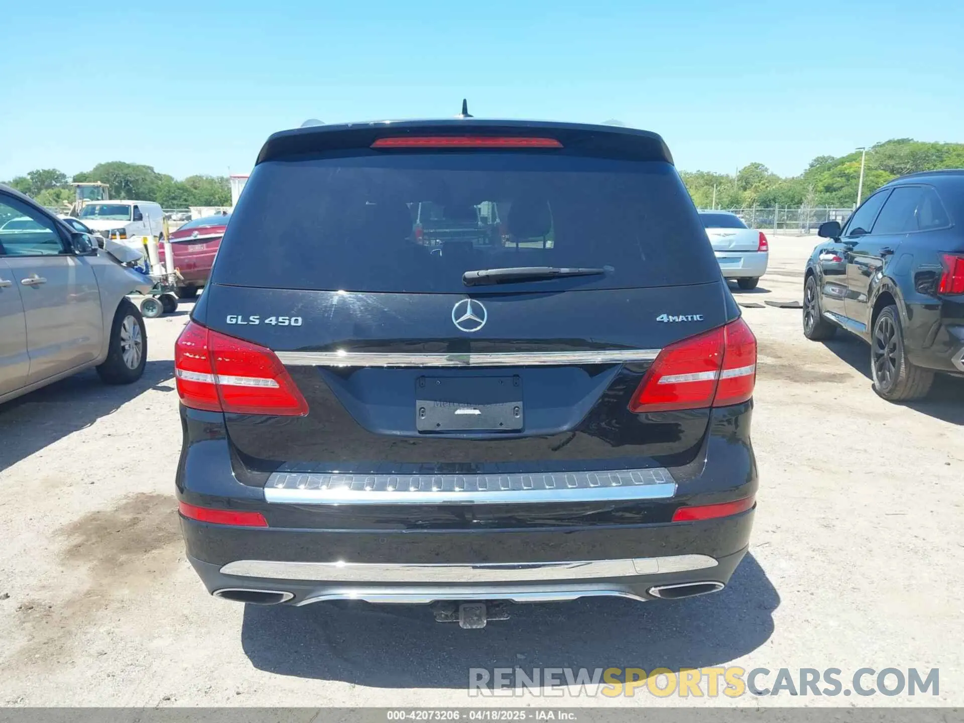 16 Photograph of a damaged car 4JGDF6EE9KB224314 MERCEDES-BENZ GLS 450 2019