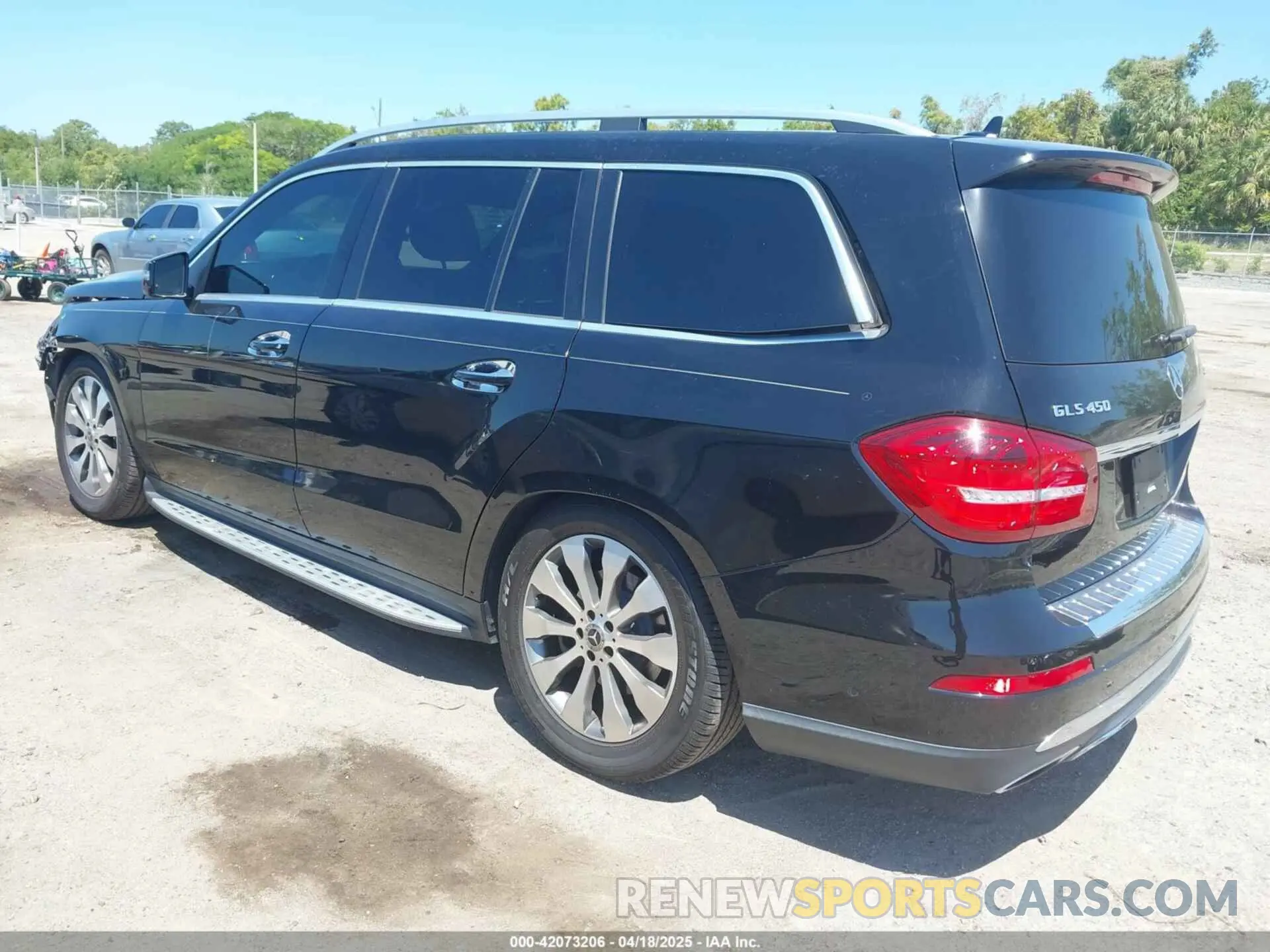 3 Photograph of a damaged car 4JGDF6EE9KB224314 MERCEDES-BENZ GLS 450 2019