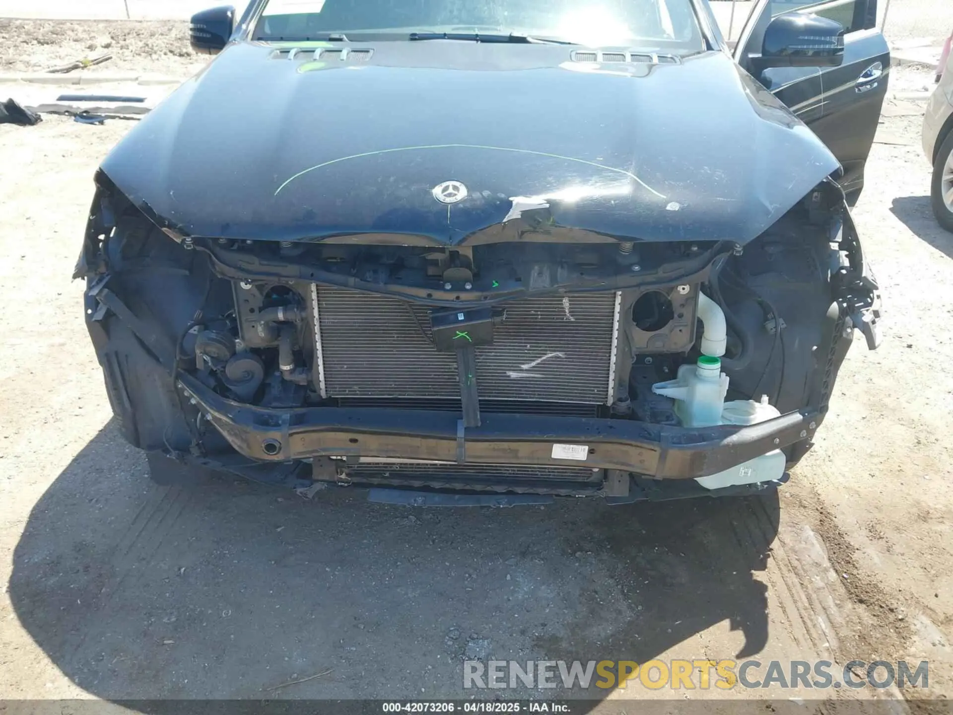 6 Photograph of a damaged car 4JGDF6EE9KB224314 MERCEDES-BENZ GLS 450 2019