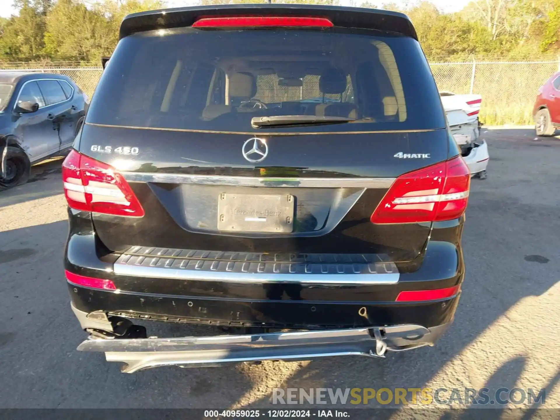 8 Photograph of a damaged car 4JGDF6EEXKB228856 MERCEDES-BENZ GLS 450 2019