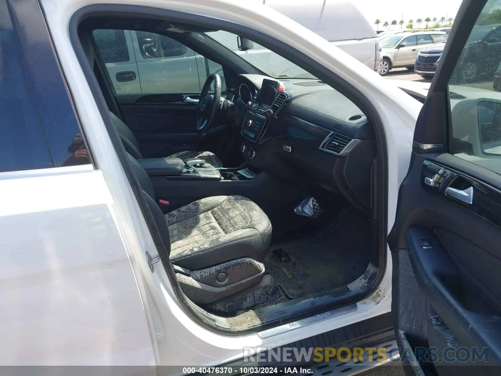 5 Photograph of a damaged car 4JGDF6EEXKB233779 MERCEDES-BENZ GLS 450 2019
