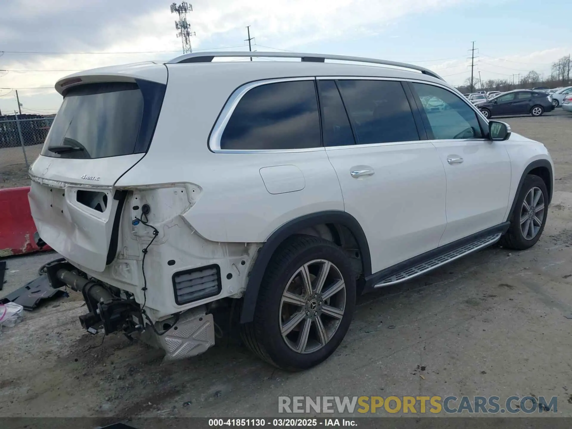 4 Photograph of a damaged car 4JGFF5KE2LA206879 MERCEDES-BENZ GLS 450 2020