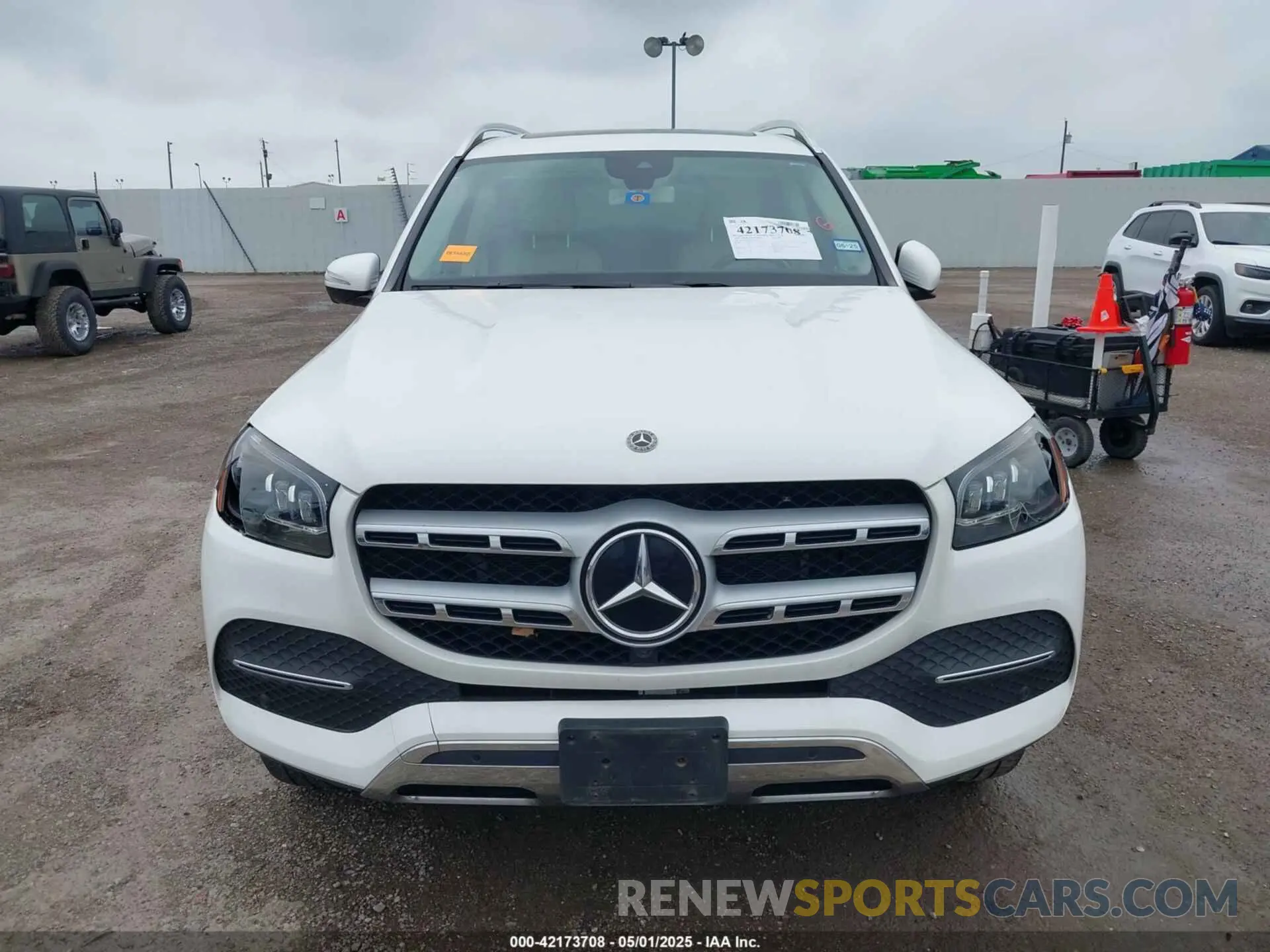 12 Photograph of a damaged car 4JGFF5KE5LA131319 MERCEDES-BENZ GLS 450 2020
