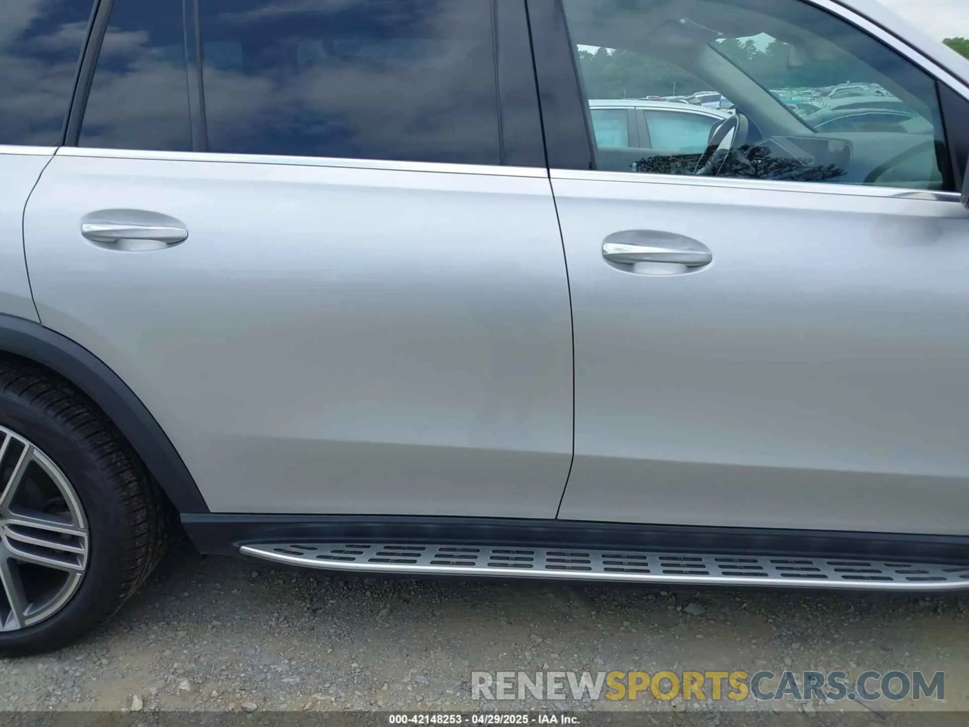 14 Photograph of a damaged car 4JGFF5KE5LA227290 MERCEDES-BENZ GLS 450 2020